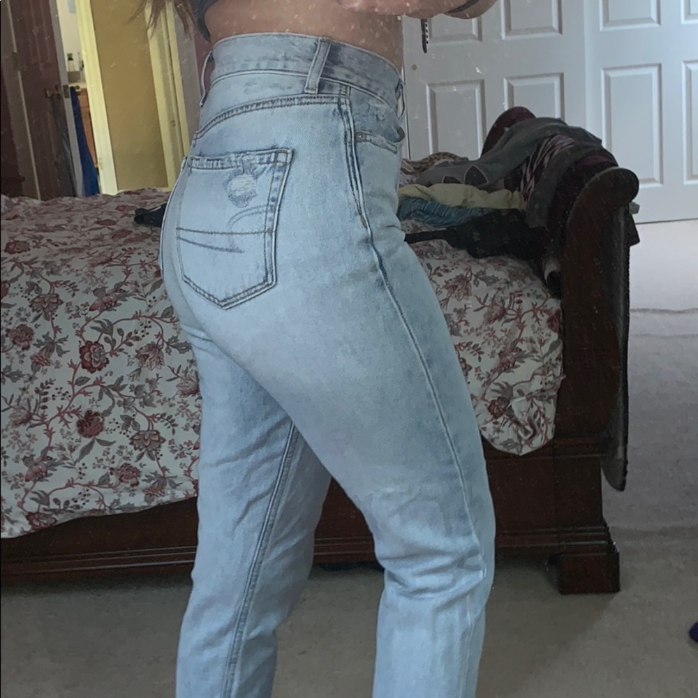 American Eagle Mom Jean